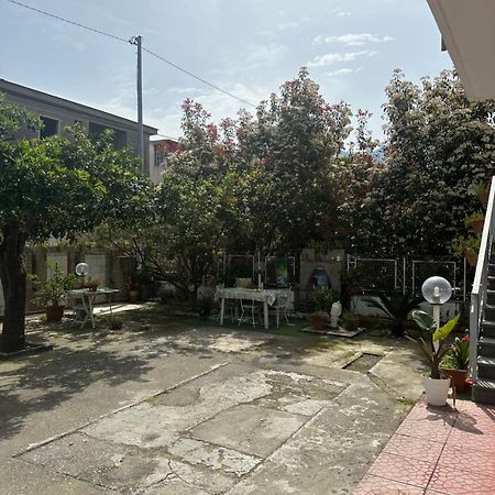 In Famiglia Apartment And Rooms For Pompei, Amalfi, Sorrento And Salerno Sant'Egidio del Monte Albino Exterior photo