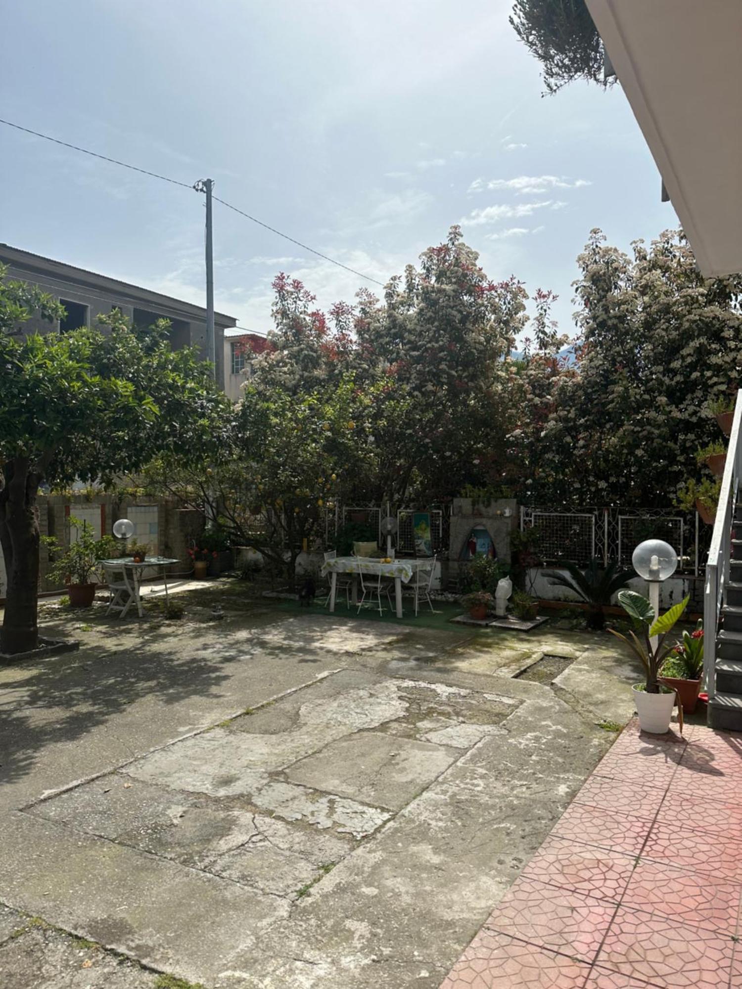 In Famiglia Apartment And Rooms For Pompei, Amalfi, Sorrento And Salerno Sant'Egidio del Monte Albino Exterior photo
